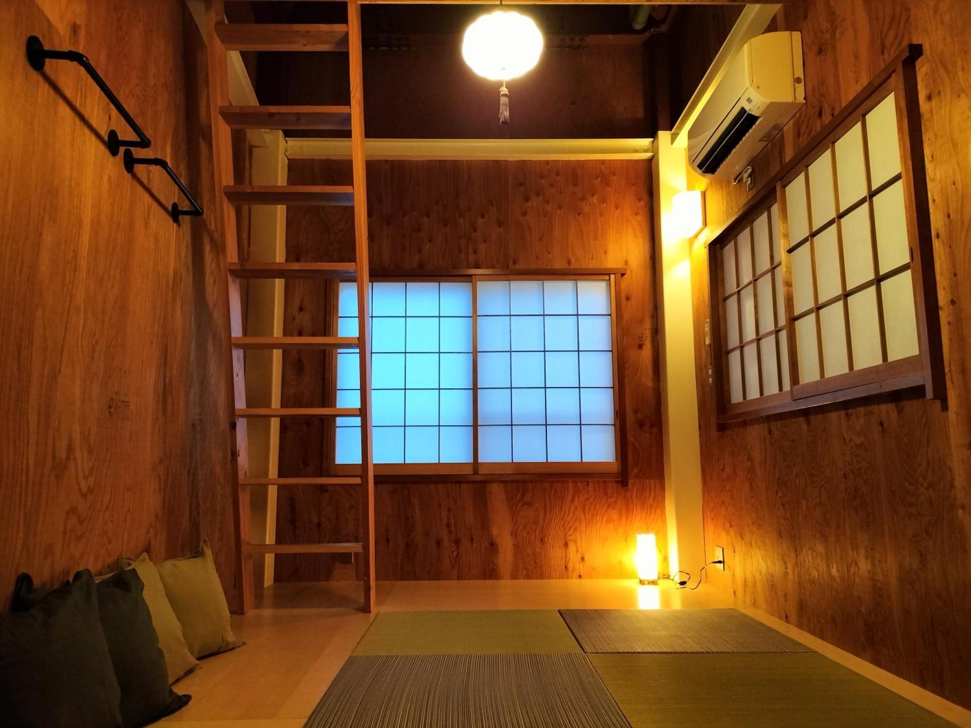 Vacation"Ninja"House Secretbase Near Asakusa Tokyo Exterior photo