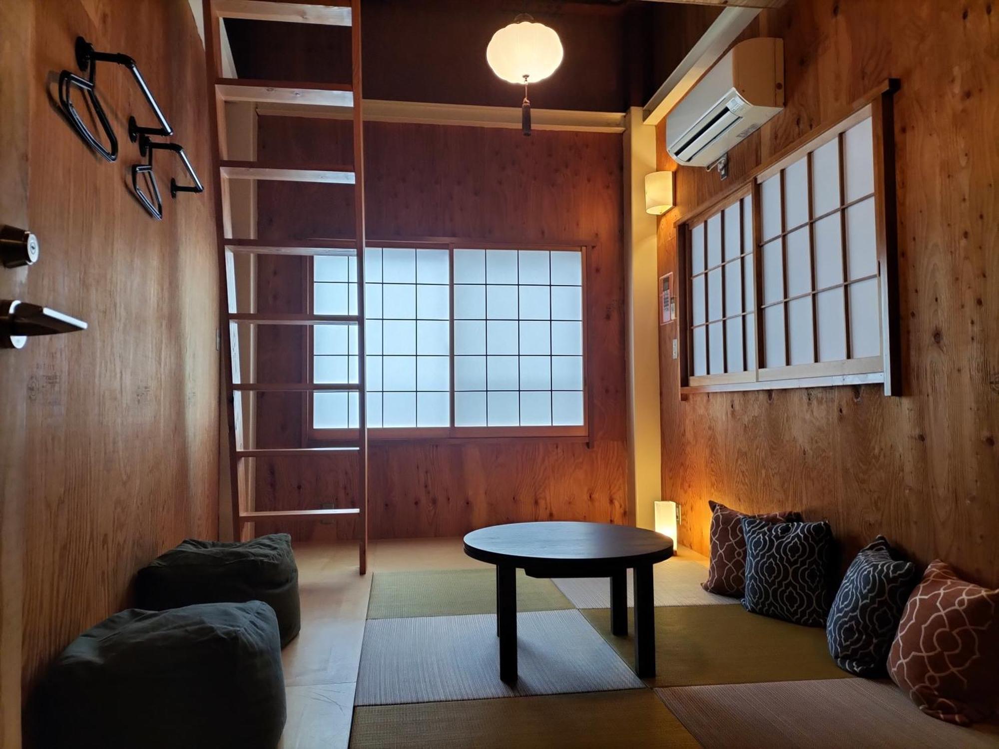 Vacation"Ninja"House Secretbase Near Asakusa Tokyo Exterior photo